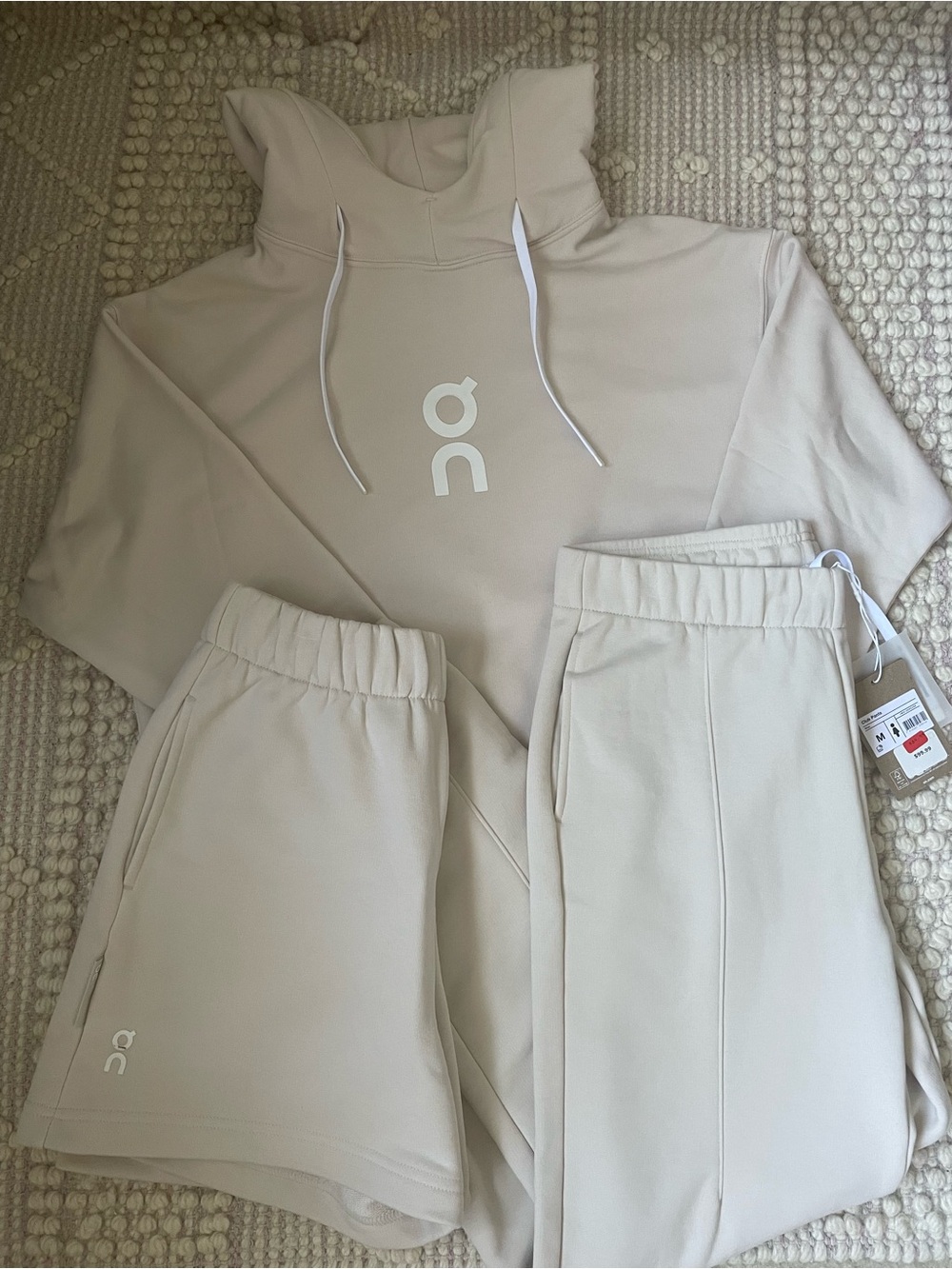 NEW On Running Club 3-Piece Matching Set Hoodie Pants Shorts M/S